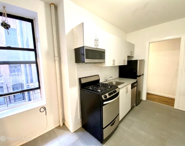 546 West 146th St - Photo Thumbnail 2