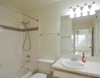 3313 Wyndham Cir - Photo Thumbnail 9