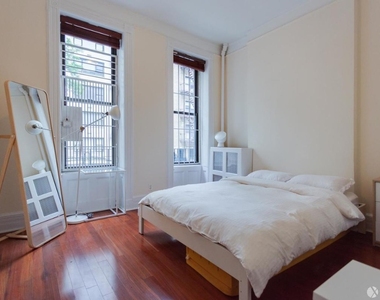 414 East 89th Street - Photo Thumbnail 0