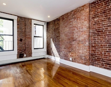 117 Varick St  - Photo Thumbnail 3