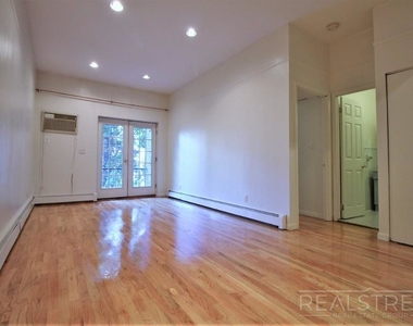 283 Sackett St - Photo Thumbnail 7