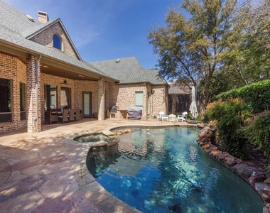 3104 Briarwood Lane - Photo Thumbnail 29