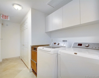 1643 Brickell Ave - Photo Thumbnail 20