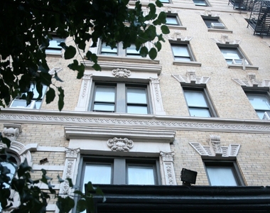 160 Havemeyer St - Photo Thumbnail 6