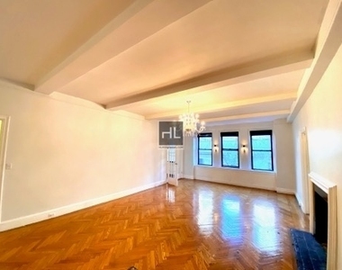 213 Madison Avenue - Photo Thumbnail 1