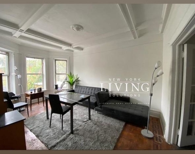 1423 Sterling Place - Photo Thumbnail 3