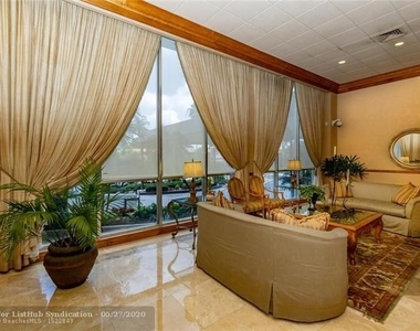 4280 Galt Ocean Dr - Photo Thumbnail 5