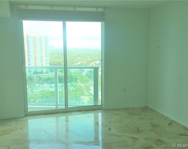 2101 Brickell Ave - Photo Thumbnail 9