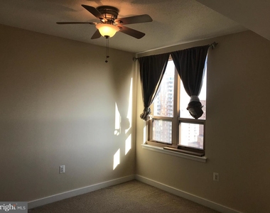 888 N Quincy St #1706 - Photo Thumbnail 35