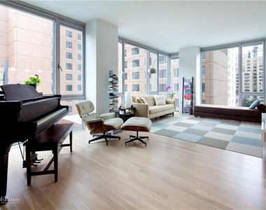 110 Third Avenue - Photo Thumbnail 4