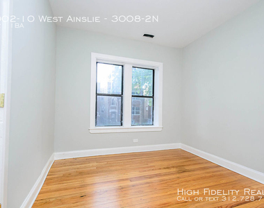 3002-10 West Ainslie - Photo Thumbnail 11