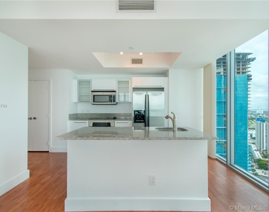 888 Biscayne Blvd Apt 4112 - Photo Thumbnail 5