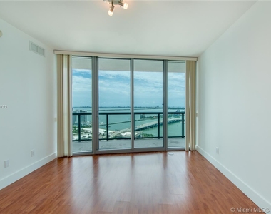 888 Biscayne Blvd Apt 4112 - Photo Thumbnail 10