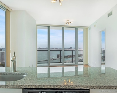 888 Biscayne Blvd Apt 4112 - Photo Thumbnail 0