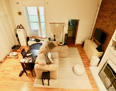 107 West 69thth Street - Photo Thumbnail 11