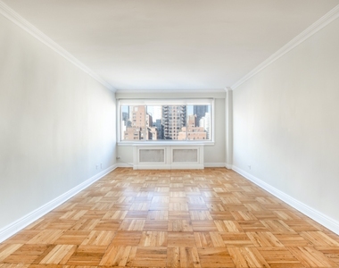 360 East 65th Street - Photo Thumbnail 1