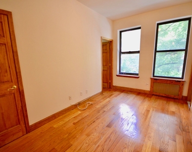 312 West 48th Street - Photo Thumbnail 0