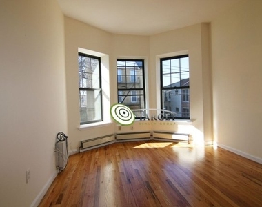 2 Bed at 69th St and Myrtle Ave - Photo Thumbnail 0