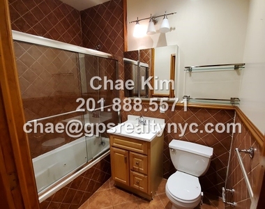 536 East 6th Street - Photo Thumbnail 10