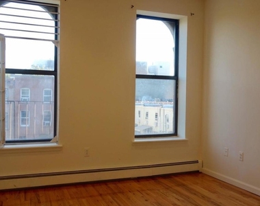 123 Putnam Ave - Unit: 3 - Photo Thumbnail 8