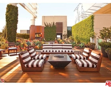 6250 Hollywood Blvd - Photo Thumbnail 27