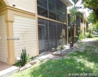 18725 Nw 62nd Ave - Photo Thumbnail 15