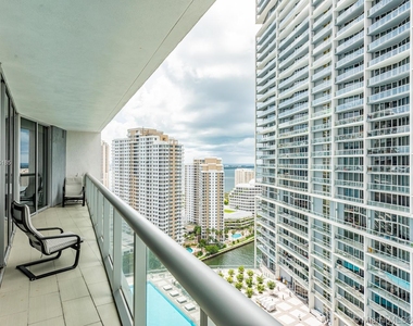 475 Brickell Ave - Photo Thumbnail 26