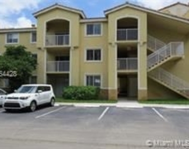 2640 S University Dr Apt 116 - Photo Thumbnail 0