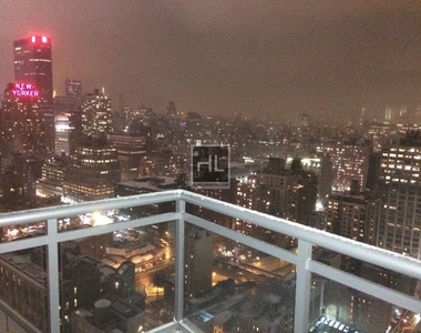 505 West 37 Street - Photo Thumbnail 6