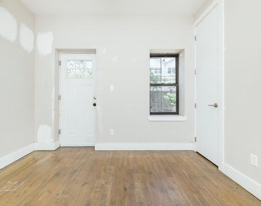 1143 Greene Ave - Unit: 1L - Photo Thumbnail 9