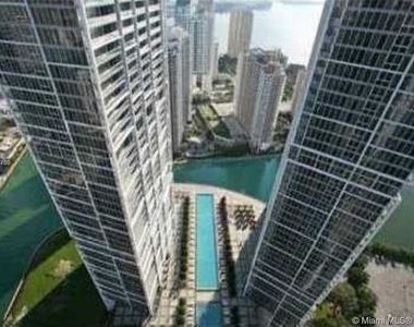 495 Brickell Ave - Photo Thumbnail 16