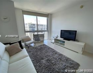 495 Brickell Ave - Photo Thumbnail 5