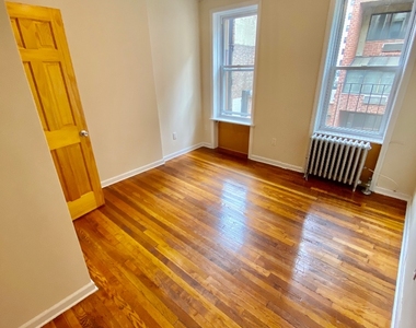 323 east 85 st - Photo Thumbnail 1