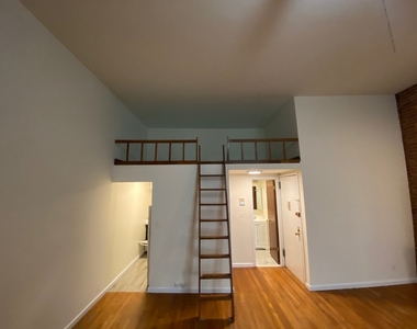 36 West 73 Steet - Photo Thumbnail 5