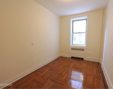 8502 Ft Hamilton Pkwy - Photo Thumbnail 2