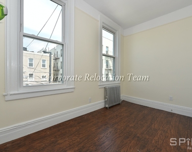 21-68 41st Street - Photo Thumbnail 5