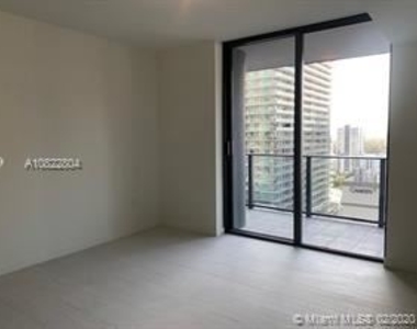 1000 Brickell Plz Unit 1904 - Photo Thumbnail 2