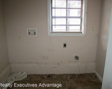 4701 Avenue P - Photo Thumbnail 6