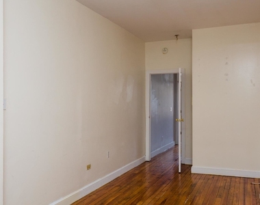 61 Morgan Ave - Unit: 2R - Photo Thumbnail 3