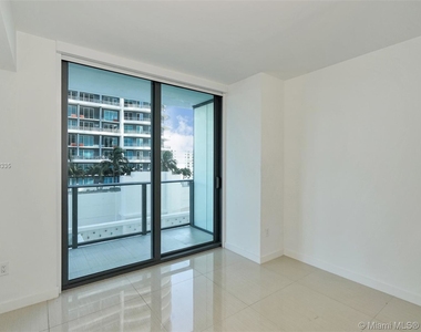 1300 S Miami Ave - Photo Thumbnail 11