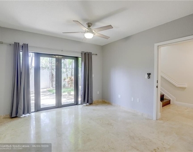 3204 Bird Ave - Photo Thumbnail 7