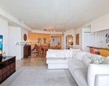 848 Brickell Key Dr - Photo Thumbnail 3