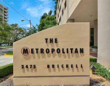 2475 Brickell Ave - Photo Thumbnail 1