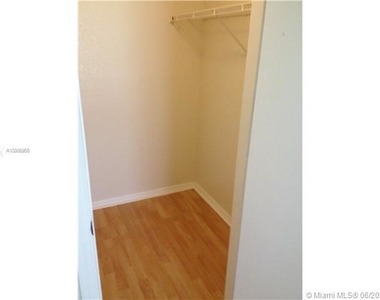 3350 N Pinewalk Dr - Photo Thumbnail 11