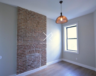 1043 Bedford Avenue - Photo Thumbnail 7