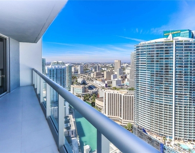 475 Brickell Ave - Photo Thumbnail 19