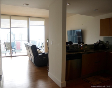 1060 Brickell Ave - Photo Thumbnail 19