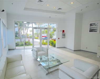 6362 Collins Avenue - Photo Thumbnail 18