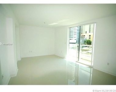 6362 Collins Avenue - Photo Thumbnail 6