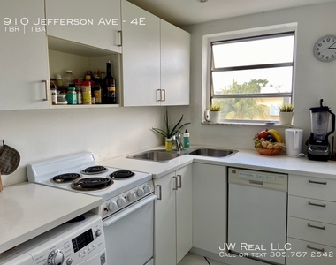 910 Jefferson Ave - Photo Thumbnail 13